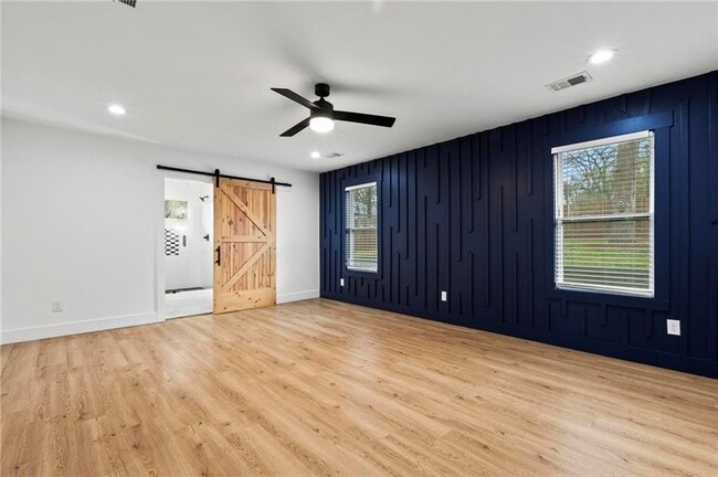 Building Photo - 3200 Lowndes St