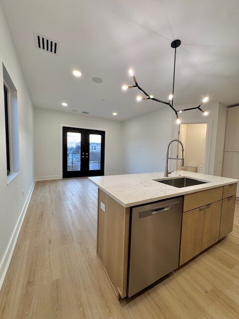 Building Photo - 85 W High St