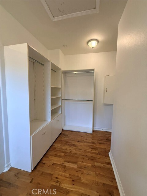 Building Photo - 3 New Dawn