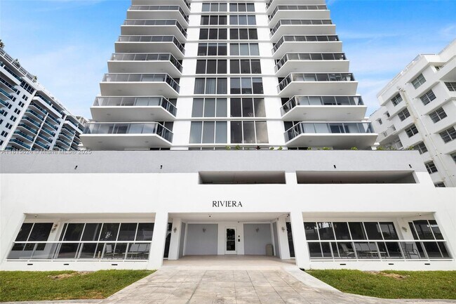Building Photo - 2401 Collins Ave