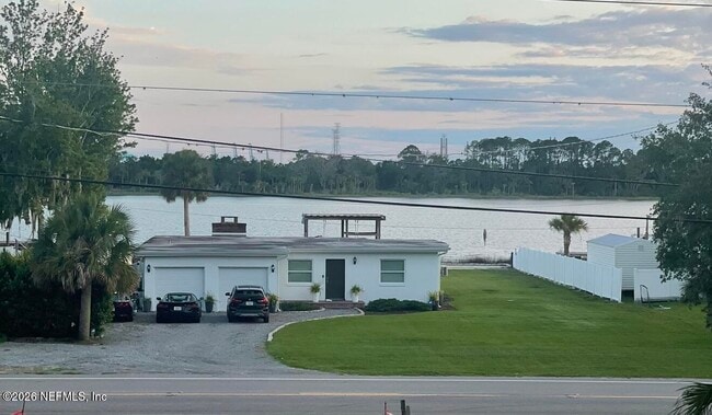 Building Photo - 5395 Heckscher Dr