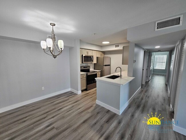 Primary Photo - Fully Renovated 2 Bedroom Unit in Destin!