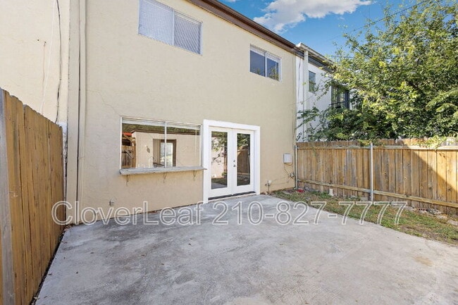 Building Photo - 6605 Spring Hurst Dr