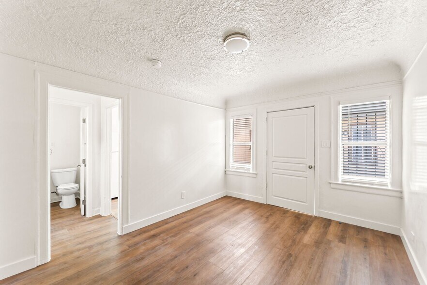 Building Photo - 314/316 W 50th St.