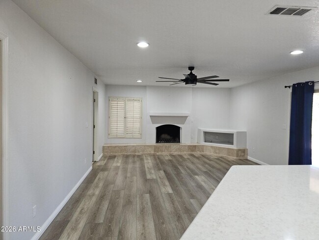 Building Photo - 3337 W Kristal Way