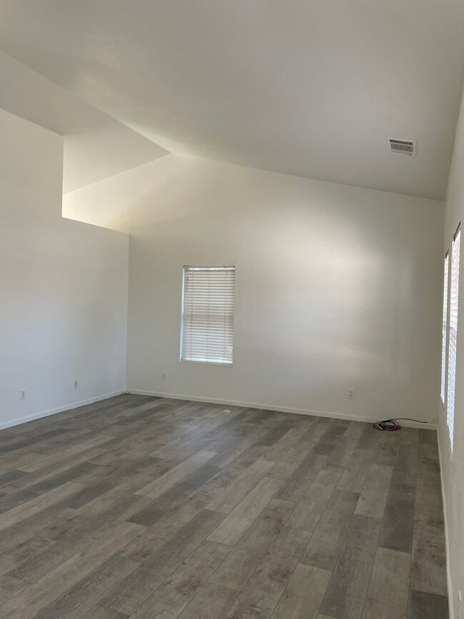 Building Photo - Available Now! – Beautiful Corner Lot Home