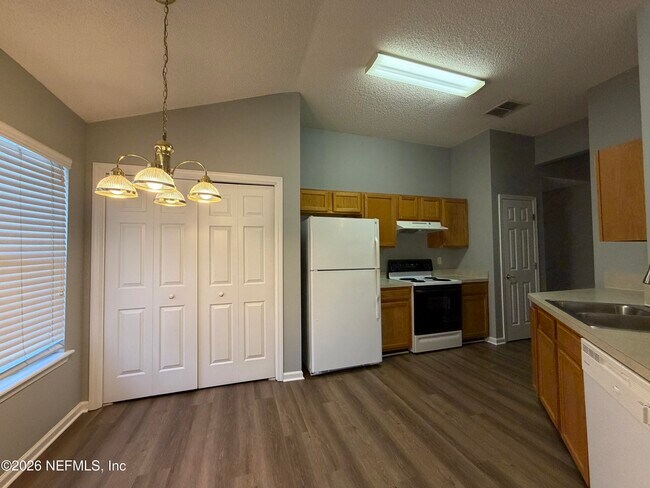 Building Photo - 2724 Secret Harbor Dr