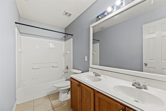 Building Photo - 16602 Grenada Falls Dr