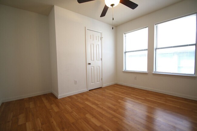 Building Photo - 3124-3126 Cherry Ln