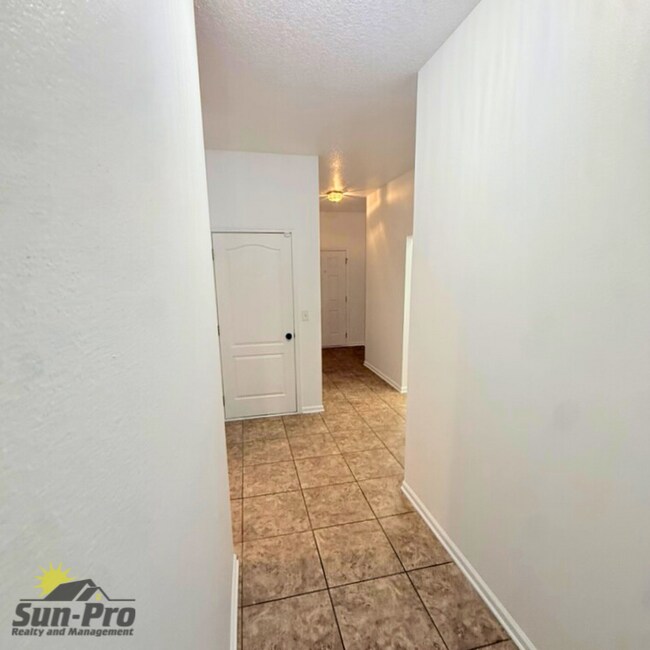 Building Photo - 1932 Cove Point Rd