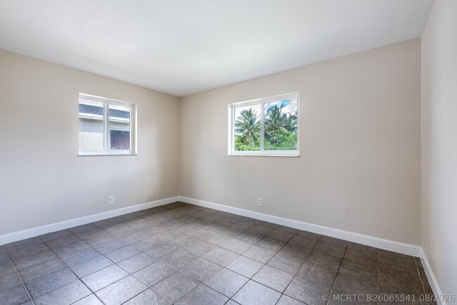 Building Photo - 3482 48th Ln S