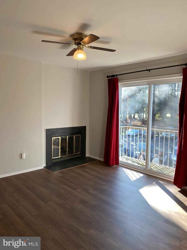 Fireplace - 15 Azalea Ct