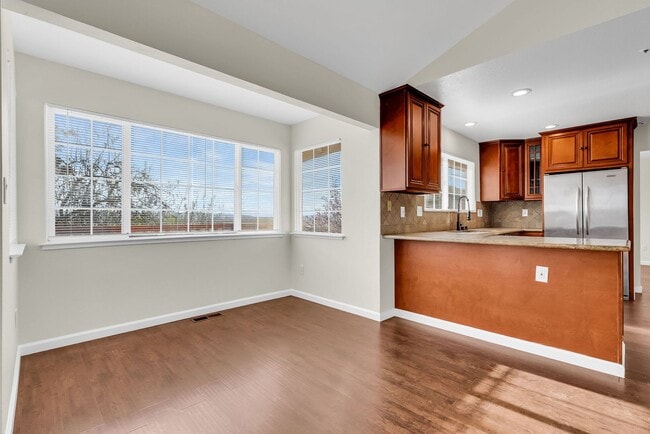 Building Photo - REMARKABLE VIEWS...LOTS OF PRIVACY IN YOUR OWN LITTLE WORLD..