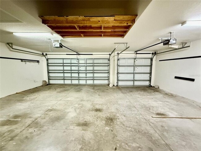 Building Photo - 10755 Rockledge View Dr