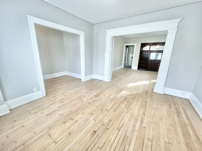 Building Photo - 2626 N Fratney St