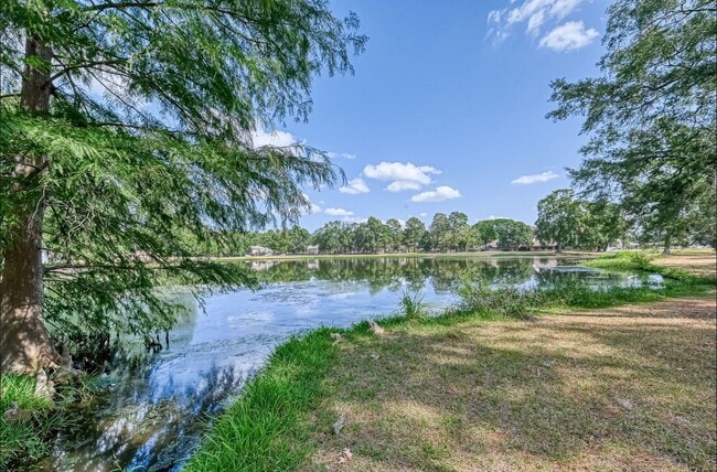 Building Photo - 1746 Cloister Dr