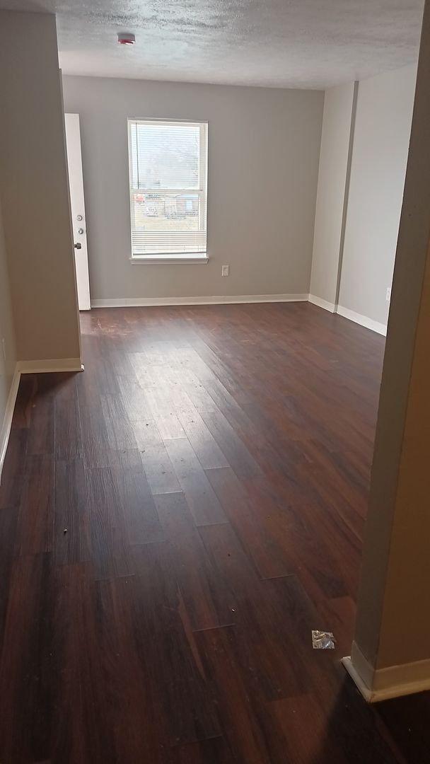 Building Photo - 2819 Greenwood Ave