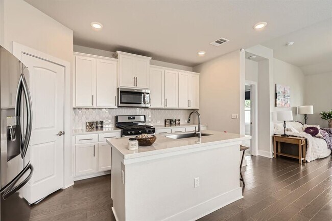 Building Photo - 8615 McKamy Dr
