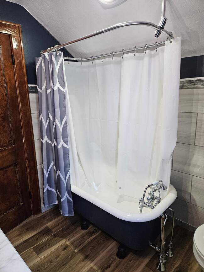 Primary Photo - 4047 Mogadore Rd