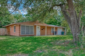 Building Photo - Affordable 3BD/2BA single-family house!