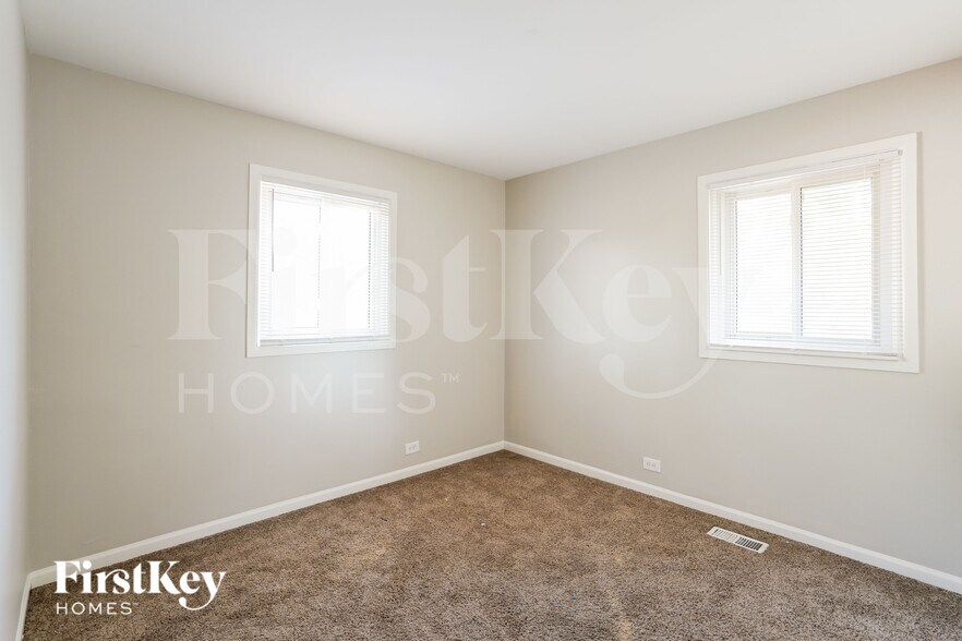 Building Photo - 2629 75th St