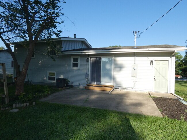 Building Photo - 6405 N Indiana Ave