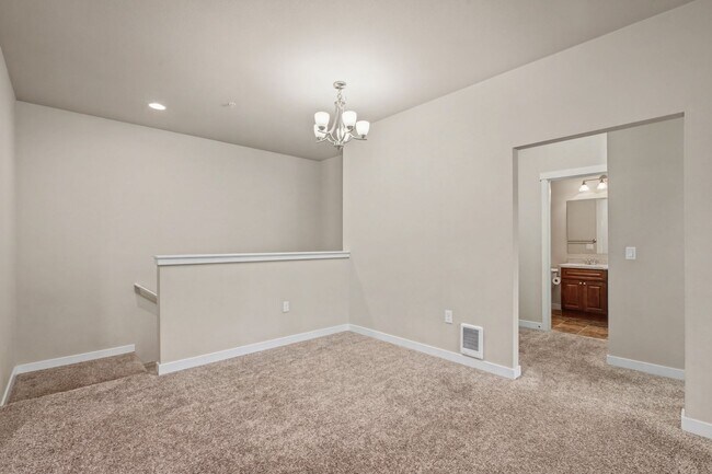 Building Photo - 1603 Burnside Pl