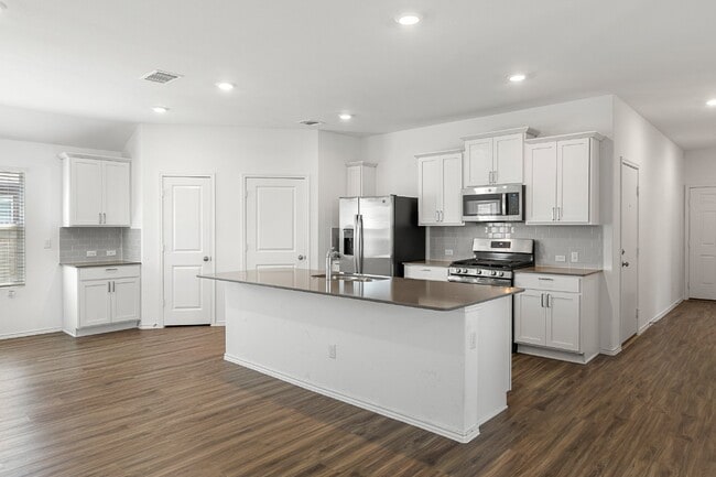 Building Photo - First Month's Rent FREE!