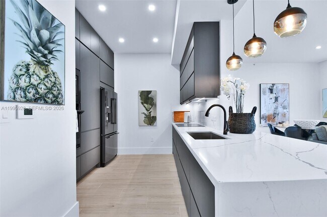 Building Photo - 18800 NE 29th Ave