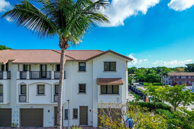 Building Photo - 456 NW 41st St