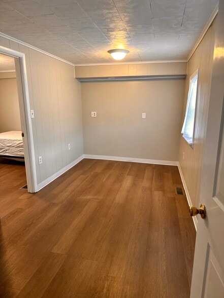 Living Room - 1111 Garfield St
