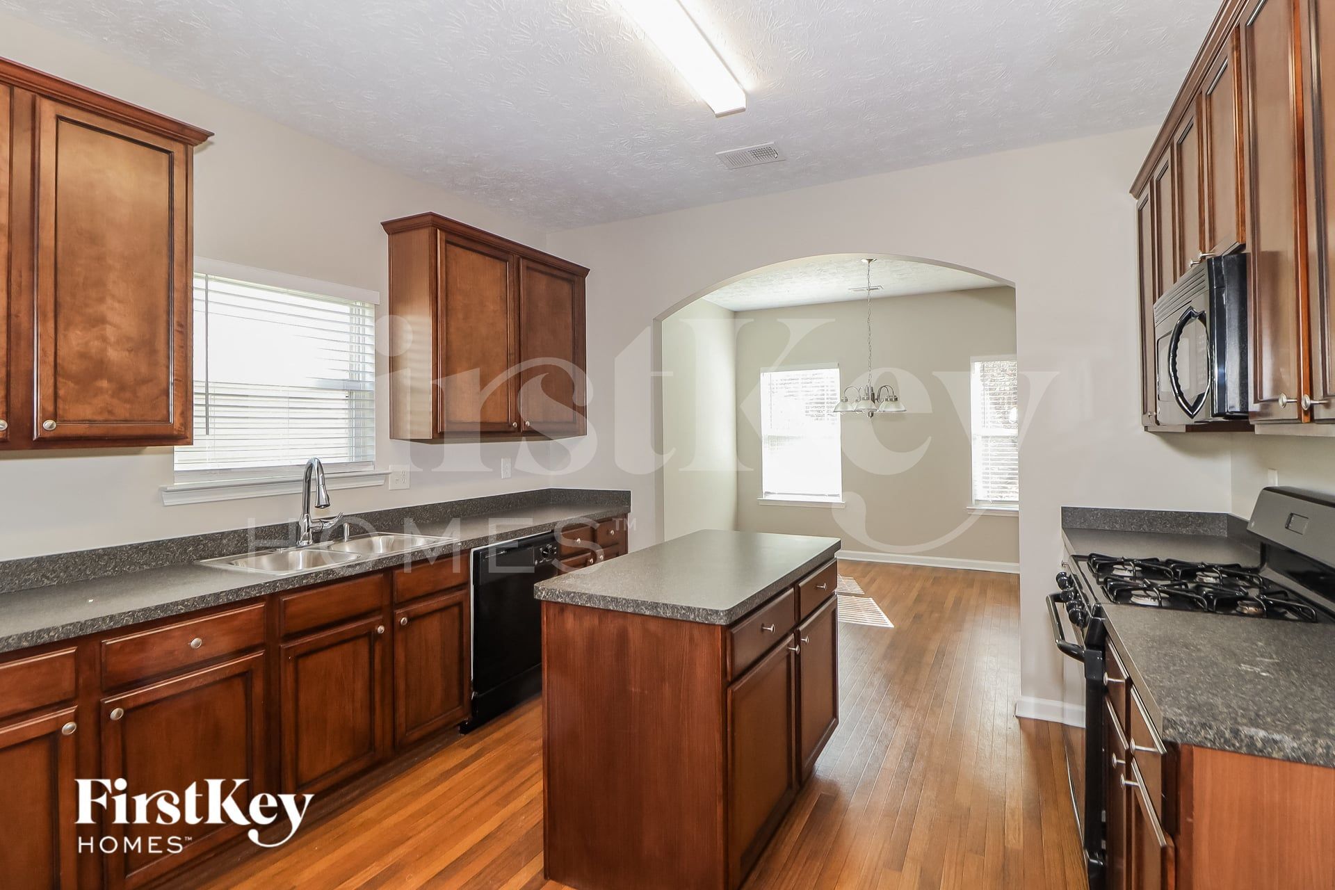 Building Photo - 4808 McEver View Dr