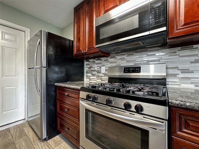 Building Photo - 2706 Orion Dr