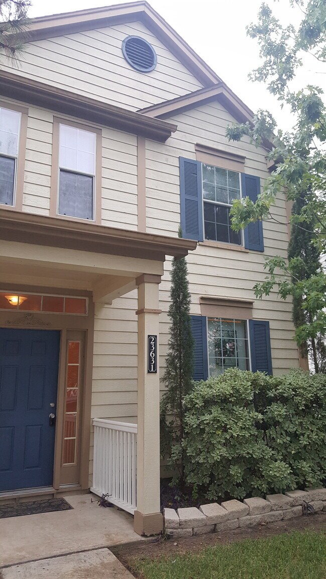 Dynamite rental with carpeting only on stairs in this 3 beds, 2.5 bath townhome. - 23631 Twisting Falls Drive