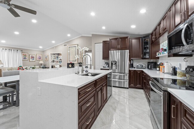 Building Photo - 9906 Harbour Lake Cir