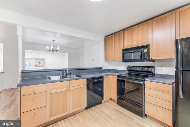Building Photo - 2331 Harleyford Ct