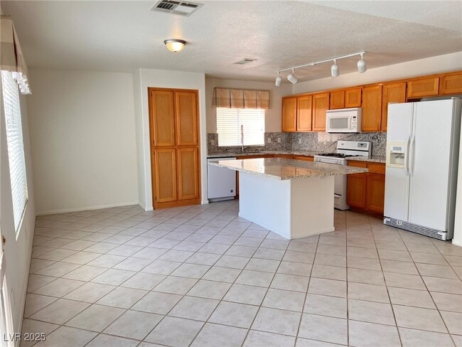 Building Photo - 10229 Abano Ct