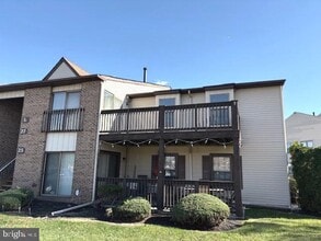 Building Photo - 27 Pickwick Pl