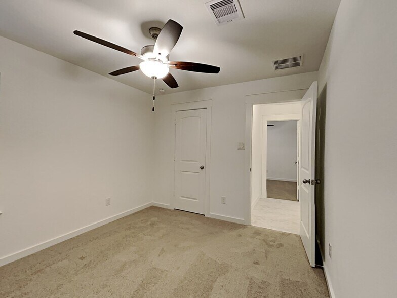 Building Photo - 16934 Lagos Ln