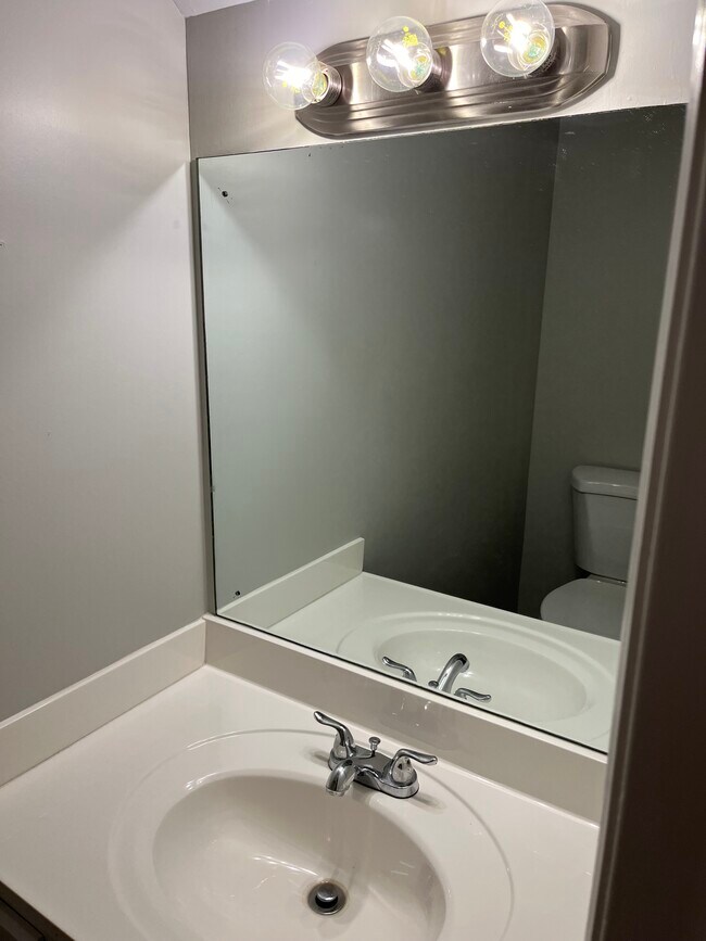 Building Photo - 1209 Wenlon Drive