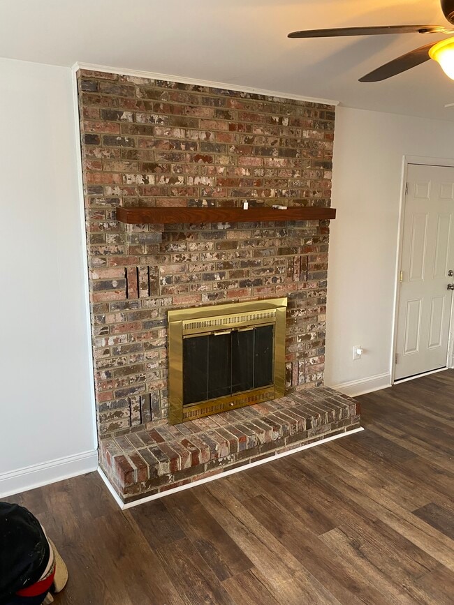 Building Photo - 2212 Westwood Dr