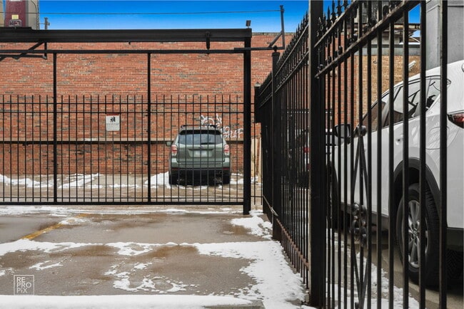 Building Photo - 2052 N Campbell Ave