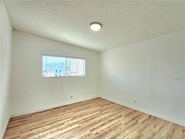 Building Photo - 326 10th Pl