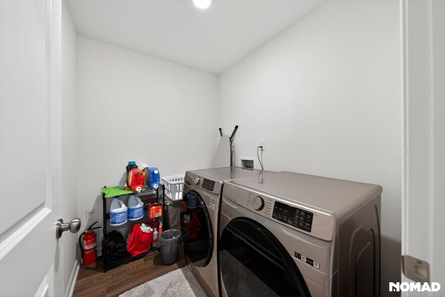 Building Photo - 105 Doves Mount Cir