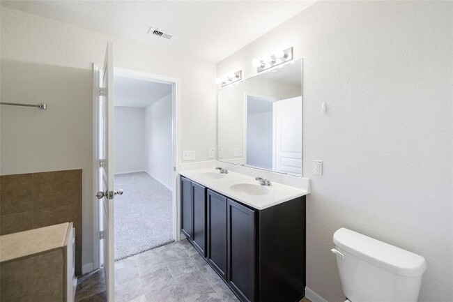 Building Photo - 15810 Mountain Willow Way