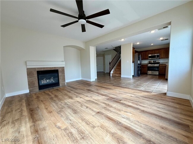 Building Photo - 10977 African Sunset St