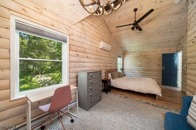 Building Photo - 30 Onteora Rd