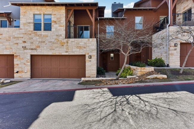 Building Photo - 8110 RANCH ROAD 2222