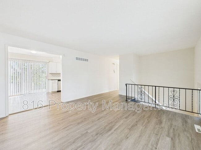 Building Photo - 7730 E 103rd Terrace