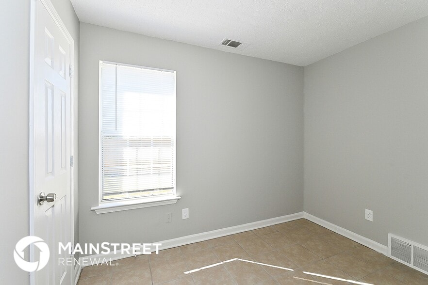 Building Photo - 7865 Shadowland Cove